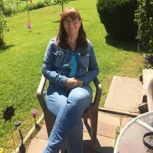 Meet your Posher, Laura